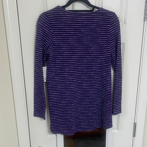 NWT LulaRoe Lynnae Long Sleeve Top (M) - Picture 2 of 6
